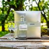Kép 2/3 - Silver Meggy Pálinka díszdobozban 0.5L + 2 db Tulipán pálinkáspohár  (40%)