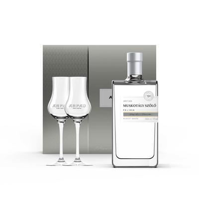 Muskotály Szőlő Pálinka díszdobozban 0,5L  + 2 db Tulipán pálinkáspohár  (40%)